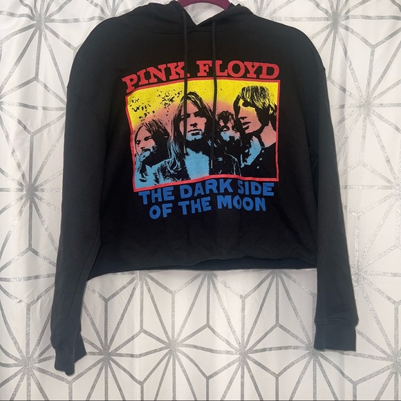 Pink Floyd Sweaters - Pink Floyd dark side of the moon cropped hoodie M